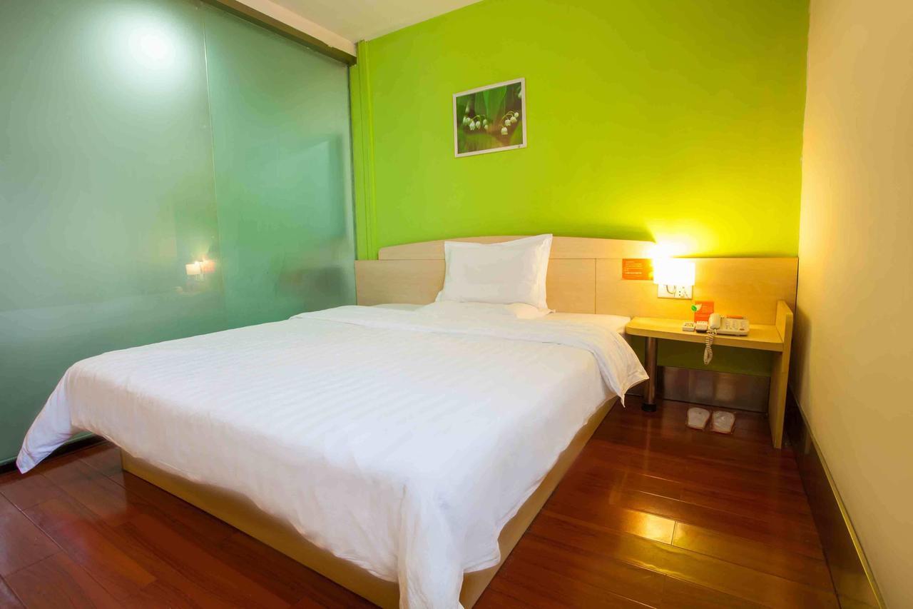 7Days Inn Zhongshan Li He Square Habitación foto